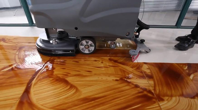 電池式洗地機和線式洗地機的區別 電池式洗地機和線式洗地機的區別