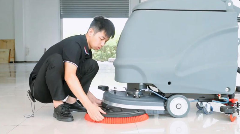 工業洗地機維護保養和使用技巧! 工業洗地機維護保養和使用技巧!