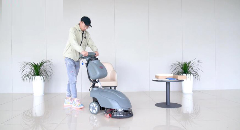 如何第一次使用洗地機(jī) 如何第一次使用洗地機(jī)