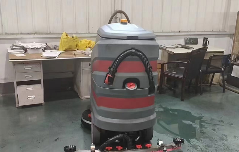 適用于倉庫和工廠車間的洗地機(jī)/掃地機(jī) 適用于倉庫和工廠車間的洗地機(jī)/掃地機(jī)