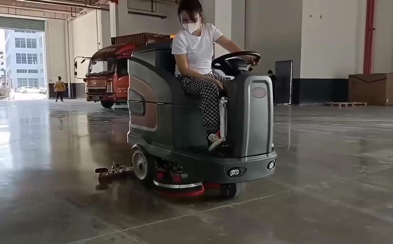 哪些因素會(huì)影響洗地機(jī)的工作時(shí)間 哪些因素會(huì)影響洗地機(jī)的工作時(shí)間