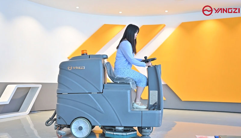 車庫洗地機(jī)越洗越臟怎么辦 車庫洗地機(jī)越洗越臟怎么辦