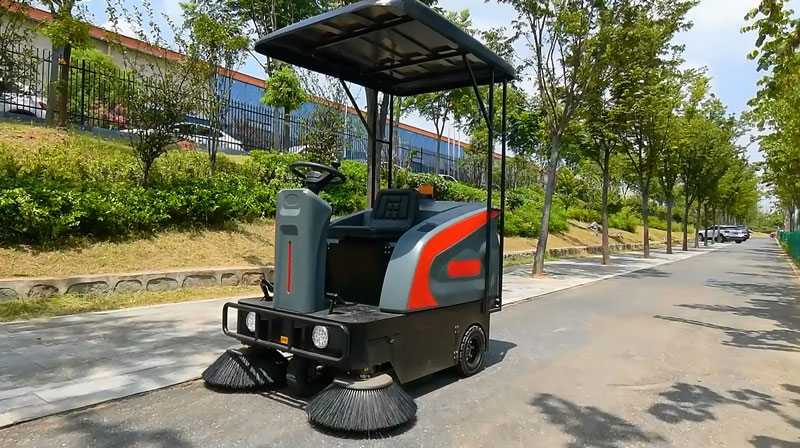 為什么要使用工業(yè)駕駛式掃地機(jī) 為什么要使用工業(yè)駕駛式掃地機(jī)